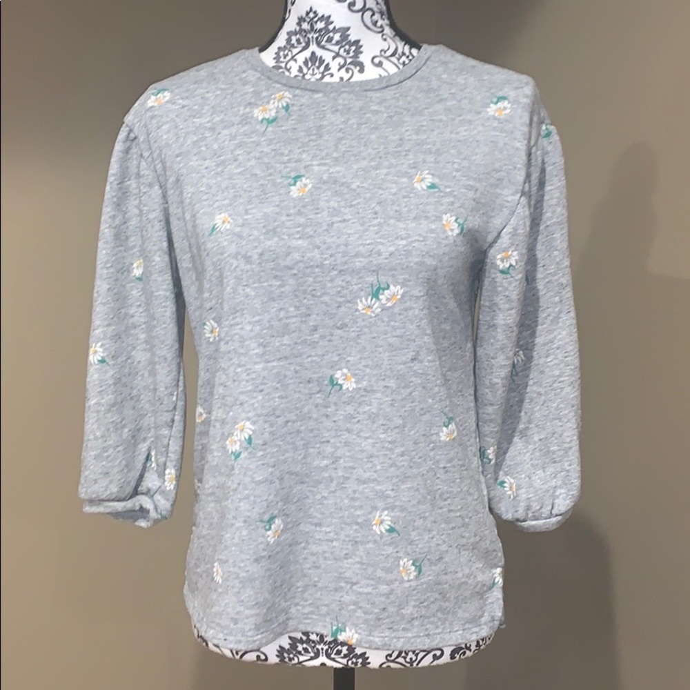 Old Navy 3/4 sleeve floral top gray size XS